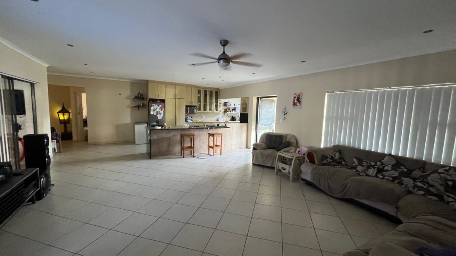 3 Bedroom Property for Sale in Wavecrest Eastern Cape